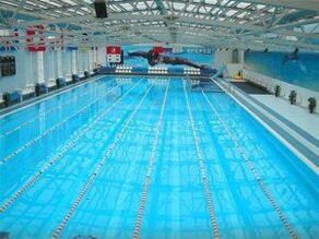 piscina per la prevenzione dell'osteocondrosi toracica